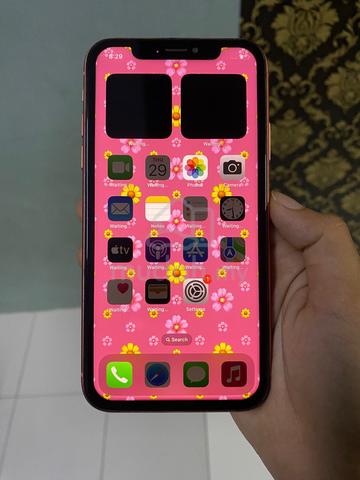 iphone xr 128gb - photo 4 of 4