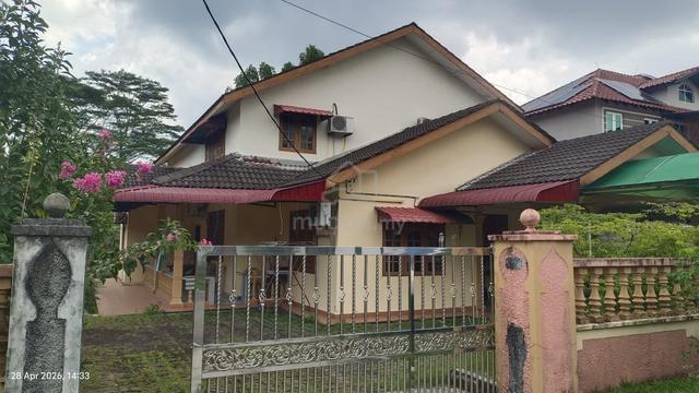 Spacious 3-Storey Bungalow For Sale – Nong Chik, Johor Bahru 1