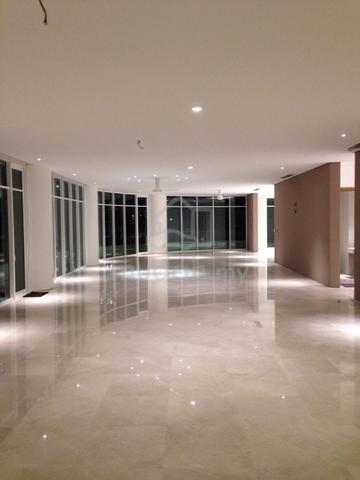 8 Gurney ( The Shore ) 1