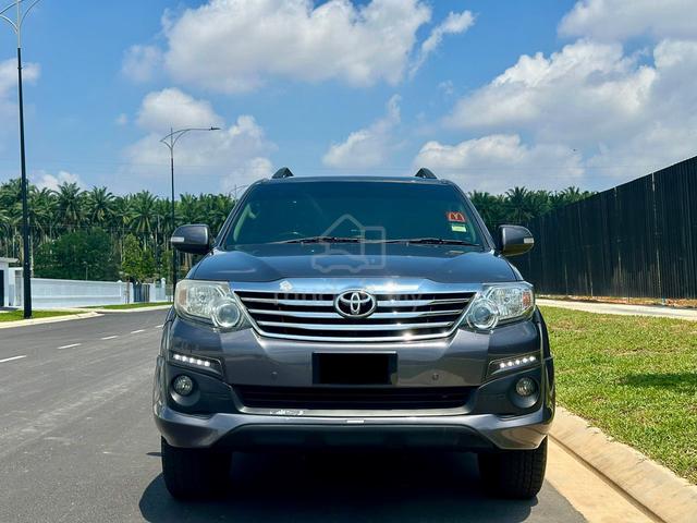 Toyota Fortuner 2.7 V TRD SPORT🔥Petrol Petrol‼️‼️ - 4