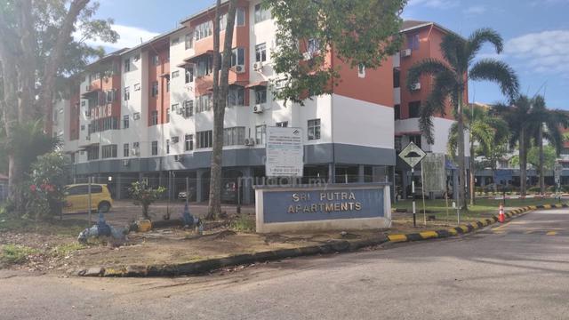 Sri Putra Apartment 1