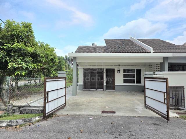 ((DEPAN PADANG)) CORNER Single Storey, Taman Amanah @ Jenjarom 1