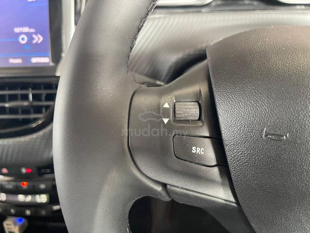 2017 Peugeot 208 FL PURETECH (AT)/ 1 YEAR WARRANTY - 3