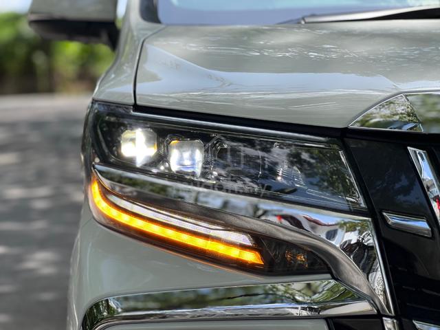 TOYOTA ALPHARD EXECUTIVE LOUNGE 3.5 BOSS’ DRiVER - 4