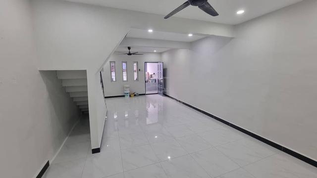 1.5 Storey Jalan Serunai Saleng Kulai  Near Senai & Airport Low Rental 2