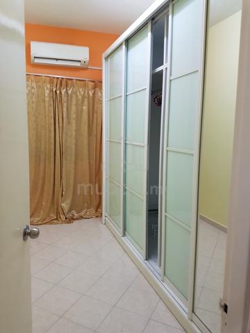 Bayu Puteri Apartment 1
