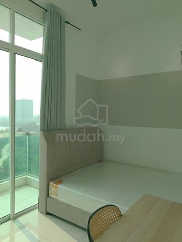 Ready to move in Fully furnished Balcony Room @ Saville D'lake Puchong 1