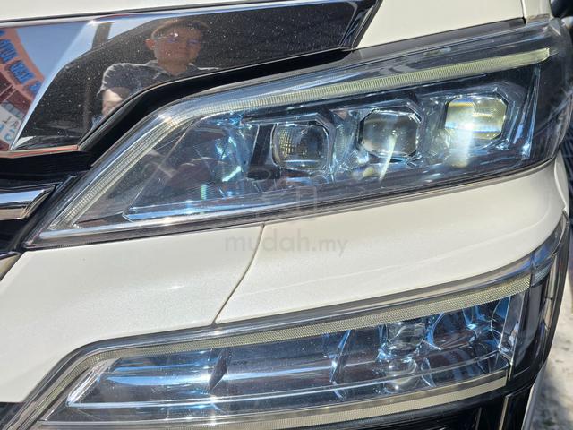 Toyota VELLFIRE 2.5 ZG NewF.Lift S.Rof Dim 2yWrnty - 3