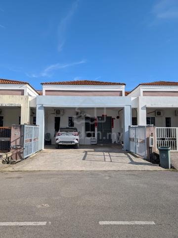 Big Land Size Single Storey Terrace House for Sale at Senadin Miri 1