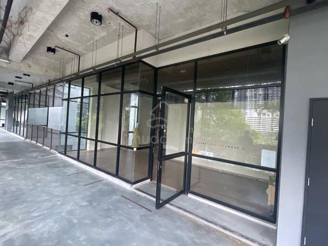 SHOP LOT FOR RENT,INTERMEDIATE,PRIME LOCATION@Tamarind Square. 1