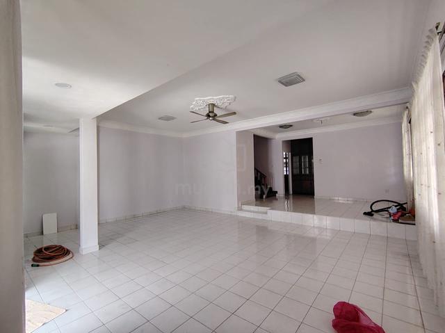 Taman Perling 1