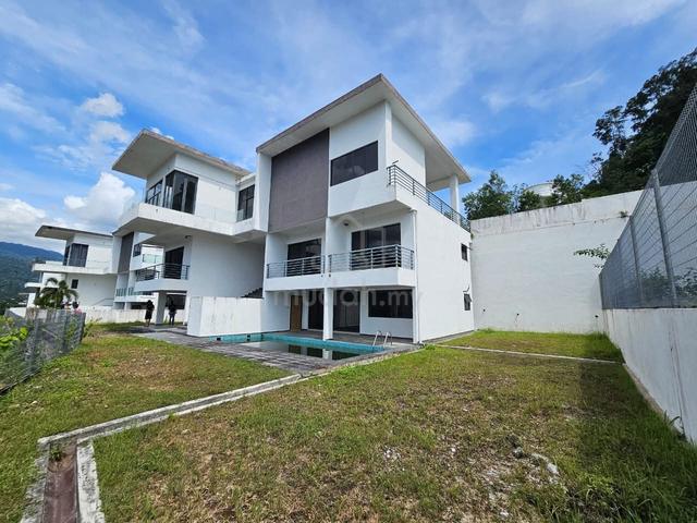 3 Storey Bungalow With Private Swimming Pool Taiping 1