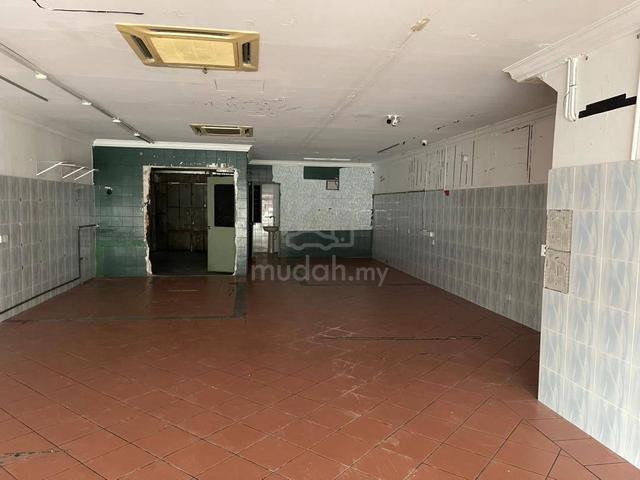 Medan Ipoh Double Storey Shoplot Ground Floor For Rent 3