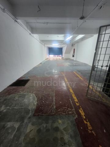 Georgetown 4 storeys shophouse with lift for rent 1