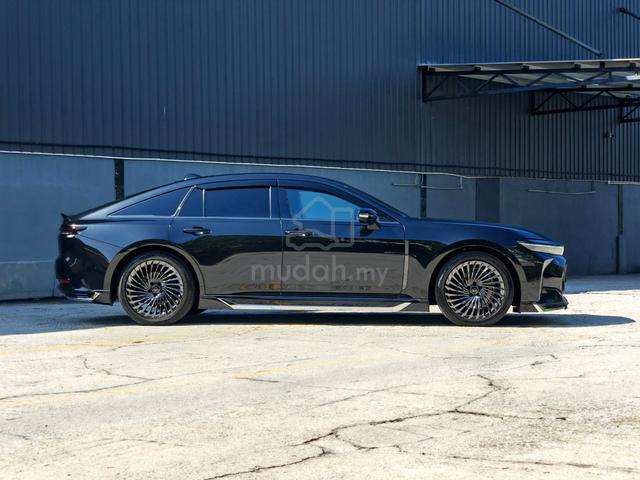 2024 Toyota CROWN Z 2.5 HEV SEDAN BLACK EDITION - 5