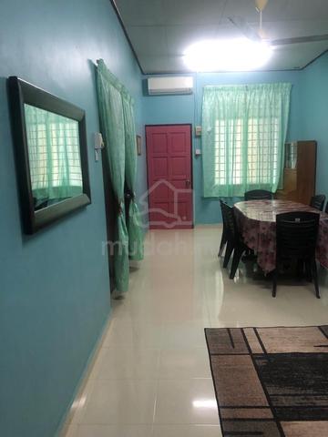 Rumah sewa gong badak 2