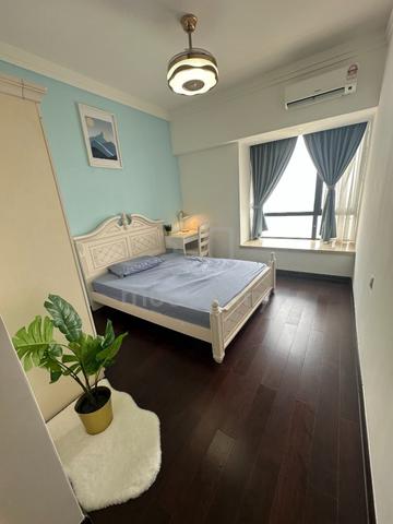 R&F Sea View Master Bedroom (on top of R&F Mall) for rent- next to CIQ 1