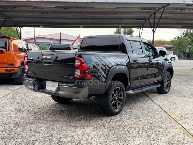 2022 Model : Toyota Hilux Rogue 2.8 4X4 At - 3