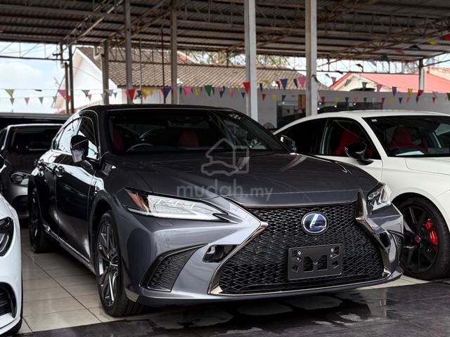 UNREGISTERED 2021 Lexus ES300H F SPORT 2.5L - 2