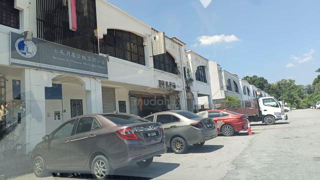 1st Floor Office (22x70sqft) Renovation unit Bandar Teknologi Kajang 1