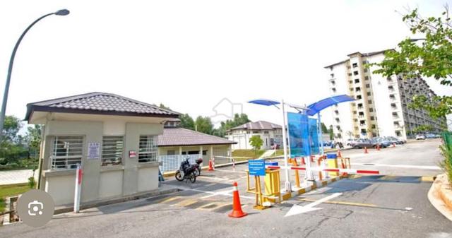 Baiduri Courts (Bukit Puchong) 1