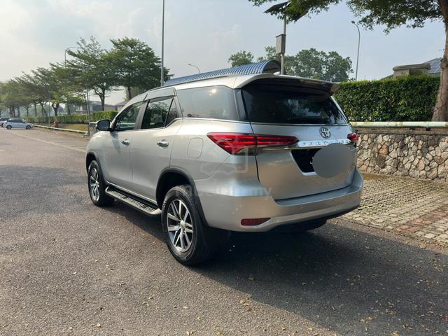 2017 Toyota FORTUNER 2.7 SRZ 4X4 2TR-FE (A) - 5