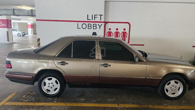 1995 Mercedes Benz 200 2.0 (A) - 1