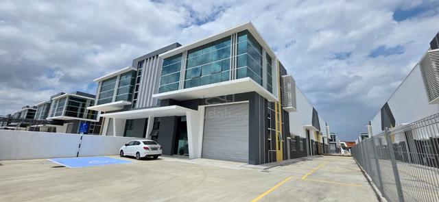 1.5 Storey Cluster Factory Frontier Park Desa Cemerlang 1