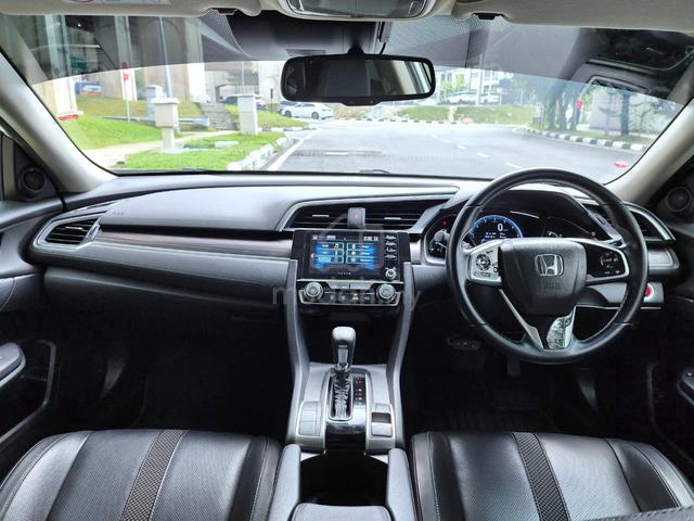 Honda CIVIC 1.5 TC-P FULON 3 YEAR WARRANTY 1 OWNER - 4