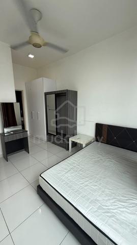 Sky Gardens Residences 1