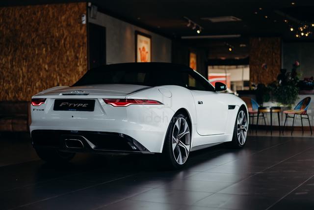 2021 Jaguar F-TYPE 2.0L #cabriolet #redinterior - 4