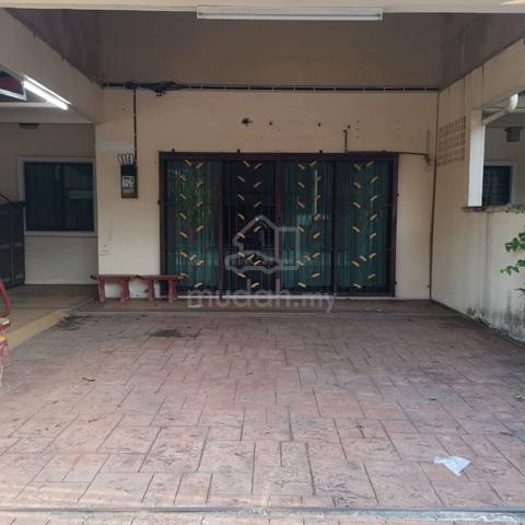 Teres 1/2 tingkat bandar putra Tanjung Lumpur kuantan 1