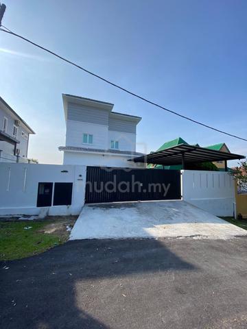 Banglo Moden Pinggiran Putrajaya jual bawah MV 1