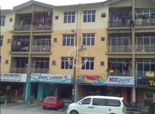 Taman Pelangi Flat (Rawang) 1
