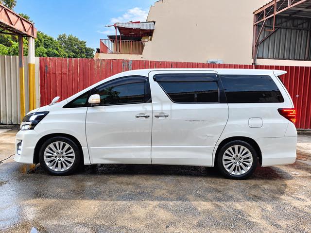 2013/2018 Toyota VELLFIRE 2.4 Z G LOAN KEDAI IC SJ - 4