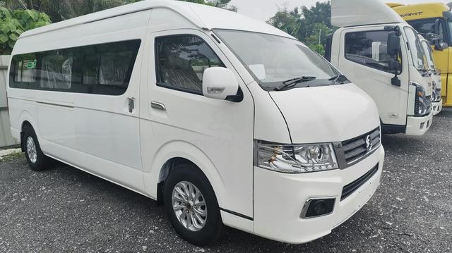 Golden Dragon X5 3.0TD Euro5 LUXURY SERIES 18Seats - 2
