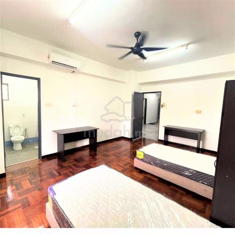 Ridzuan Condominium 1