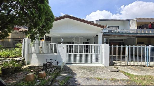 RENOVATED Taman Hiew Piow Semenyih Double Storey 1