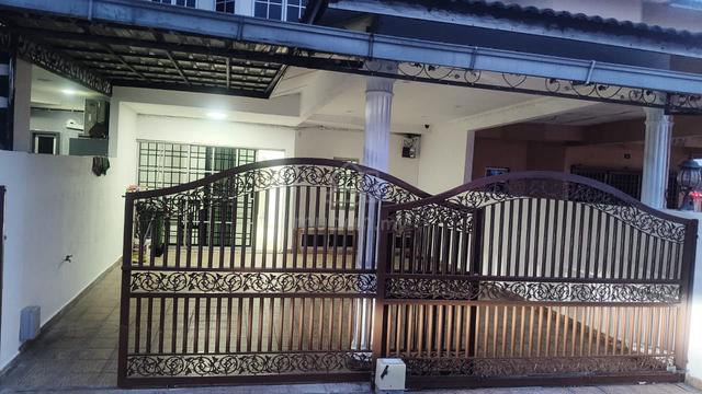 【Kitchen cabinet/Stove,Cooker hood】2Storey Tmn Sentosa Perdana klang 1