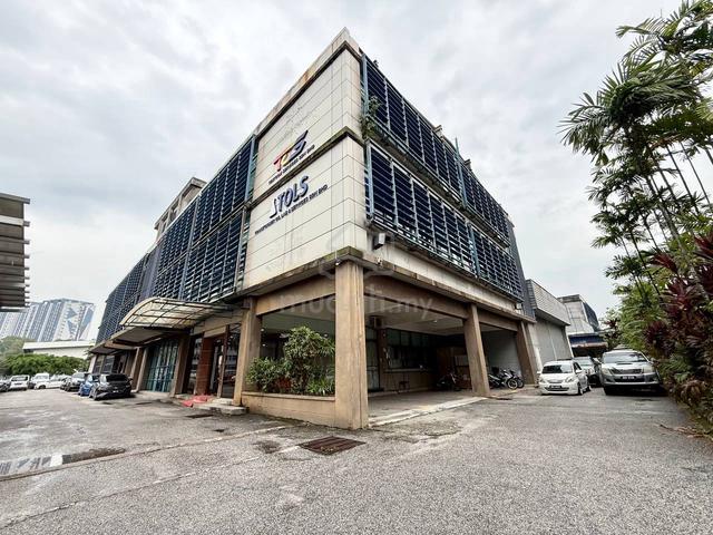 HOT LOCATION! 2 UNIT 3 Storey Semi-D Factory Bukit Jelutong, Shah Alam 1