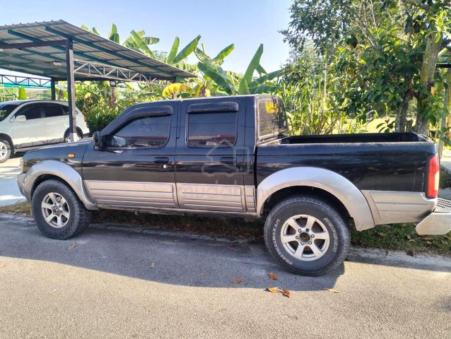 2004 Nissan FRONTIER 2.5 GRANROAD (M) - 5