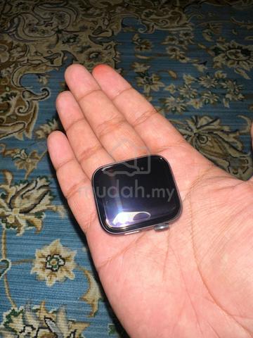 Apple Watch series 4 44mm - photo 5 of 6
