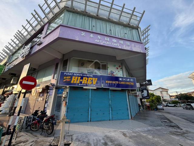 Berjaya Setia 3-Storey Corner Unit High Rental Return Facing Mainroad 1
