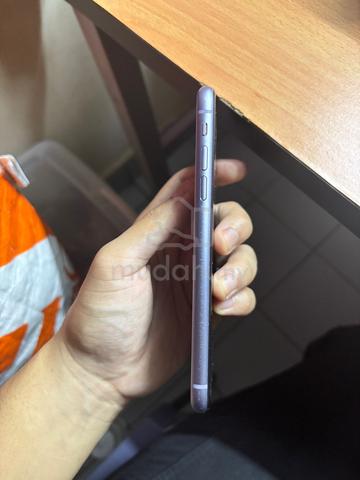 IPHONE 11 - 128gb - Purple - photo 3 of 6