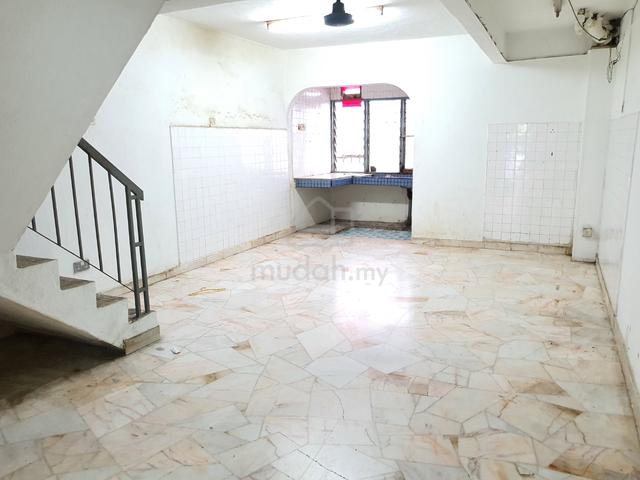 3-storey Corner House Taman Sri Muda Seksyen 25 Shah Alam 34x60sqft 1