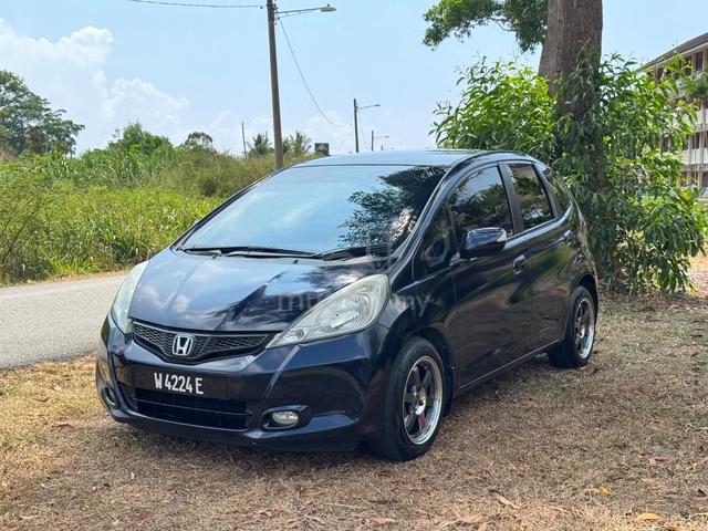2013 Honda JAZZ 1.5 FACELIFT (A) - 3