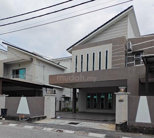 A Semi-D House Out for Sale 1