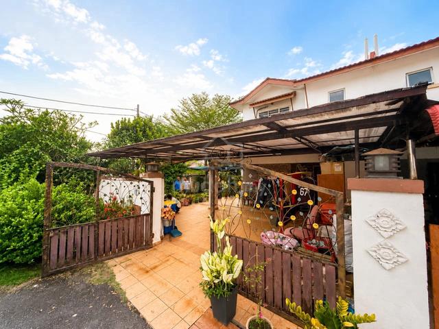 RENOVATED BIG LAND CORNER Double Storey SP 7 Bandar Saujana Putra 1