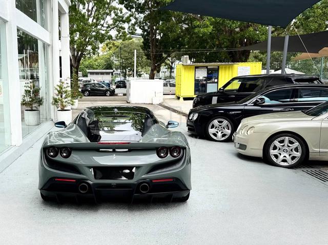 2020 Ferrari F8 3.9 TRIBUTO (A) - 2