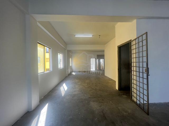 Facing Main Road Puchong Utama Batu 14 2nd Floor Office Lot 1